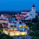 Hill * Zadar